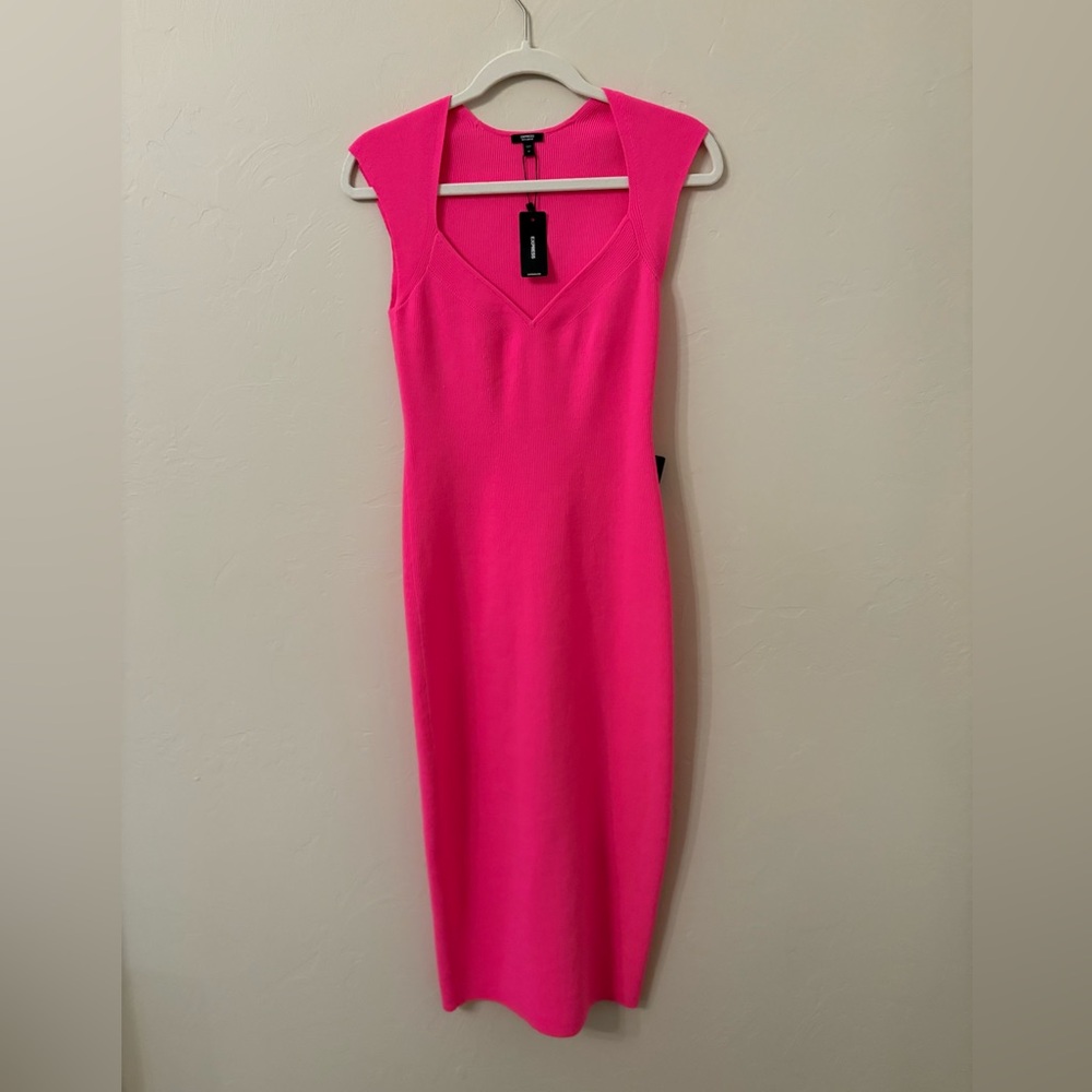 Elegant Pink Sleeveless Dress